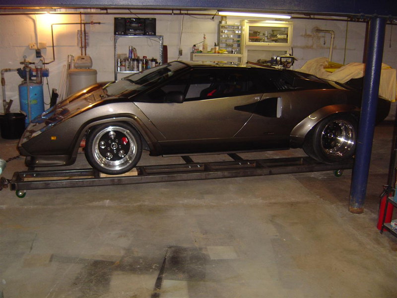 Illustration for article titled Countach Guy Needs Help: Basement-Built Lamborghini Fans Lead To Huge Web Hosting Bill